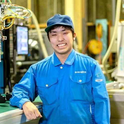 先輩社員イメージ